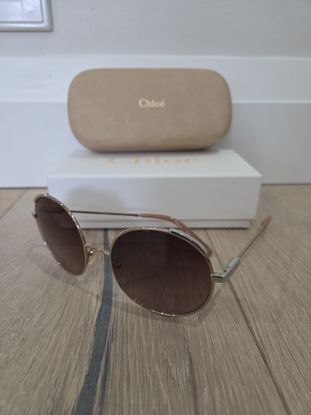 Chloe Sunglasses - Picture 3 of 8